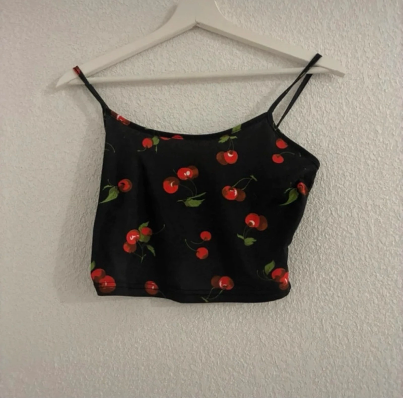 Black cherry print top - thin straps - summer style – photo 2